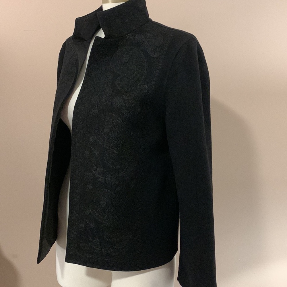 𝅺LINDA Allard / Ellen Tracy 100% wool jacket with lining- like new embroidered